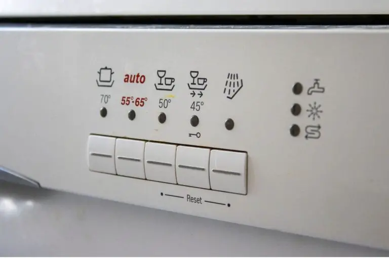 What Is The Perfect Temperature For Commercial Dishwashers?